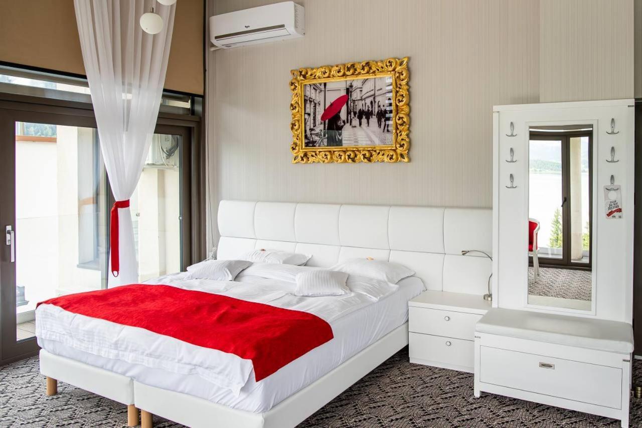 Hotel Roser House Boutique - Pe Malul Lacului Colibiţa Esterno foto
