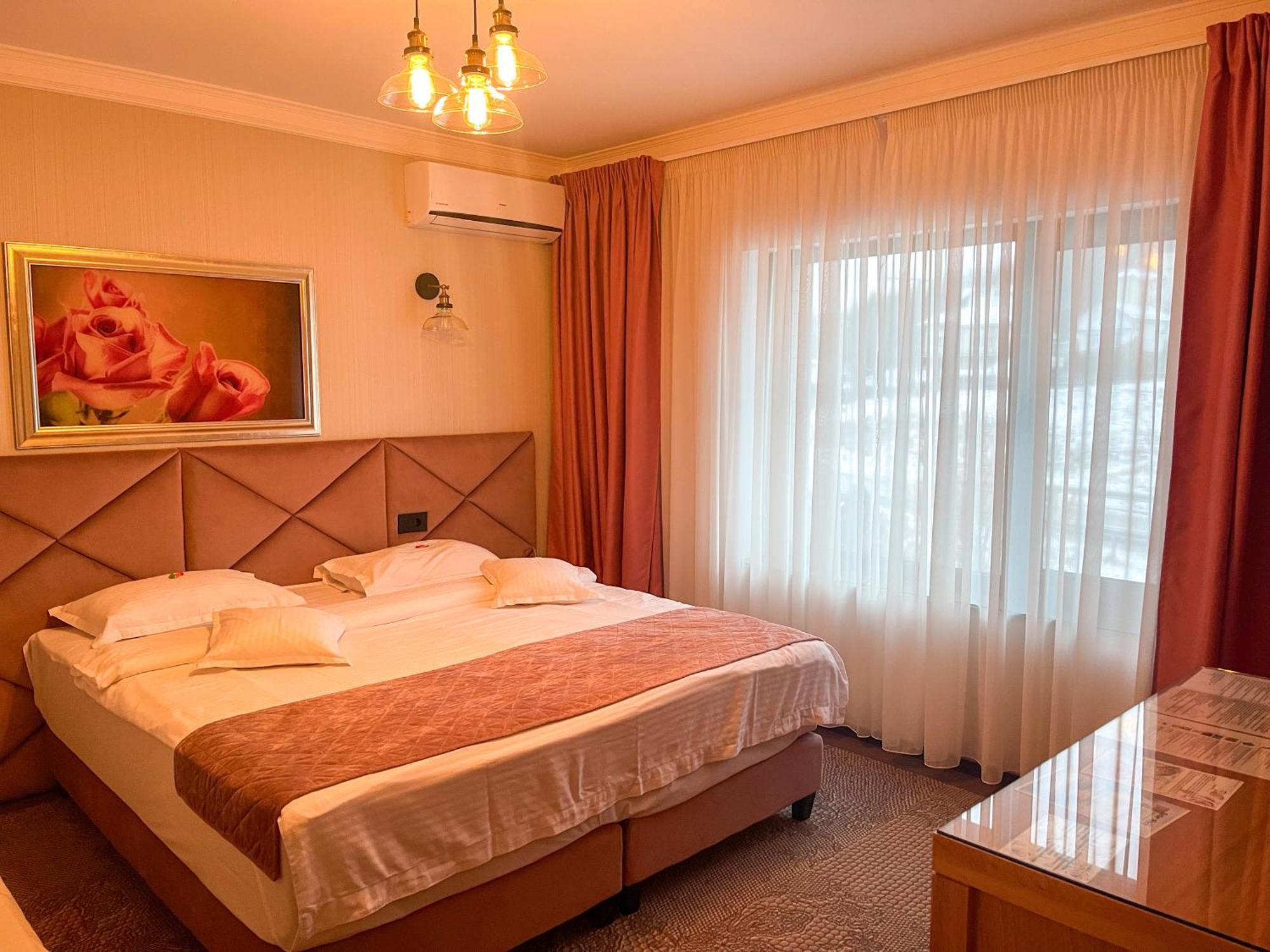 Hotel Roser House Boutique - Pe Malul Lacului Colibiţa Esterno foto