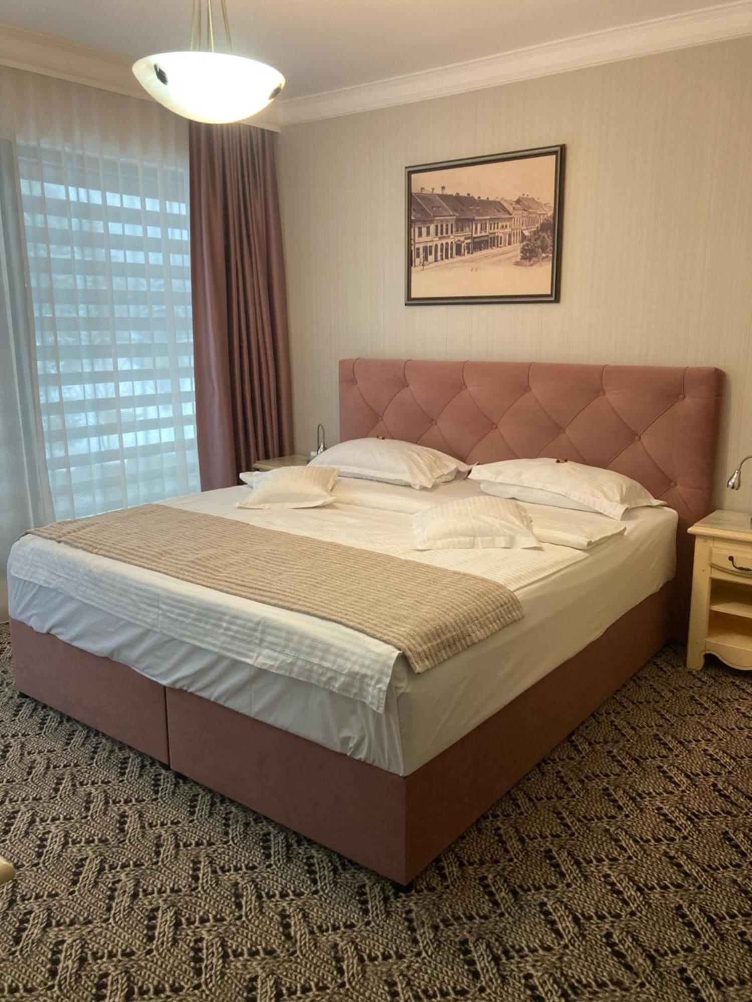 Hotel Roser House Boutique - Pe Malul Lacului Colibiţa Camera foto