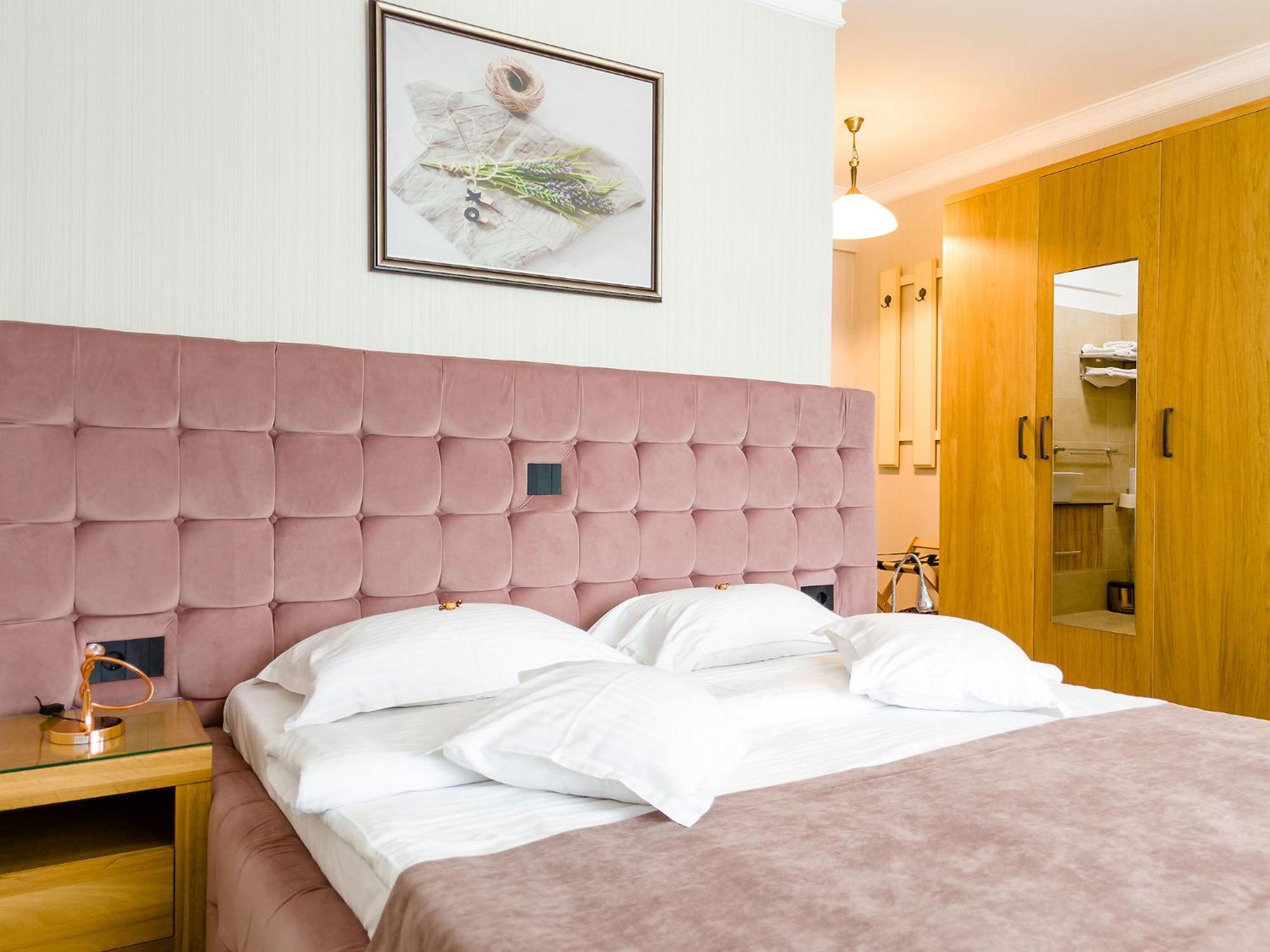 Hotel Roser House Boutique - Pe Malul Lacului Colibiţa Esterno foto